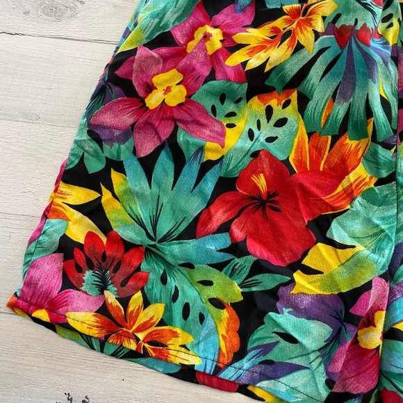 Blue cabana vintage women’s floral Hawaiian shorts‎ - Picture 3 of 10